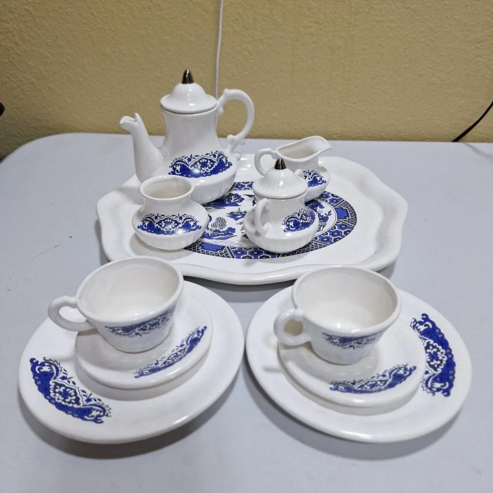 Vintage Blue Willow Miniature Tea Set 13 Pc Porcelain Tray Teapot Cups Saucers